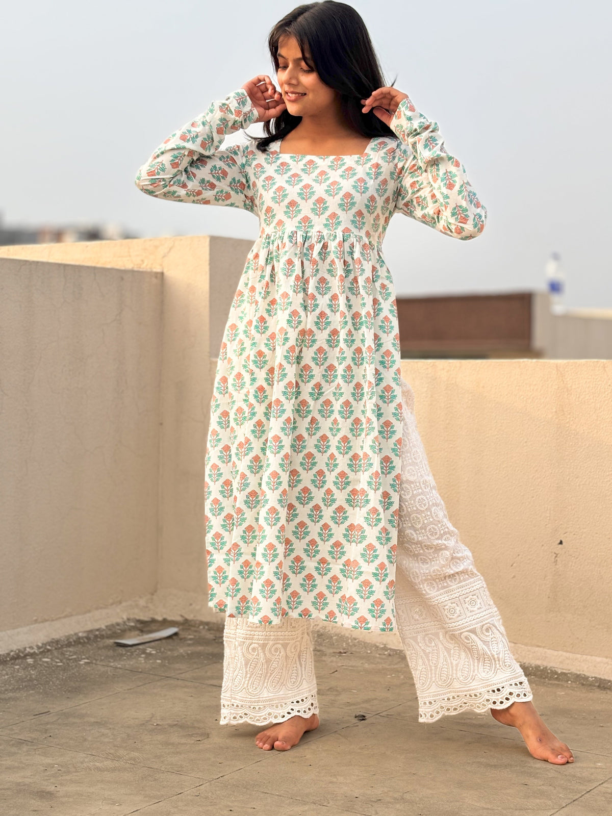 Pariyon Ki Saheli Churidaar Sleeves Long Kurta