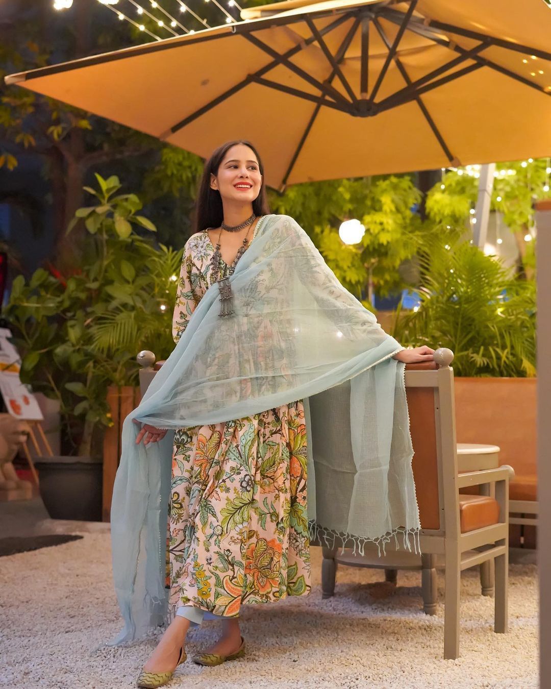 Inaayat Aasmani Floral Suit Set