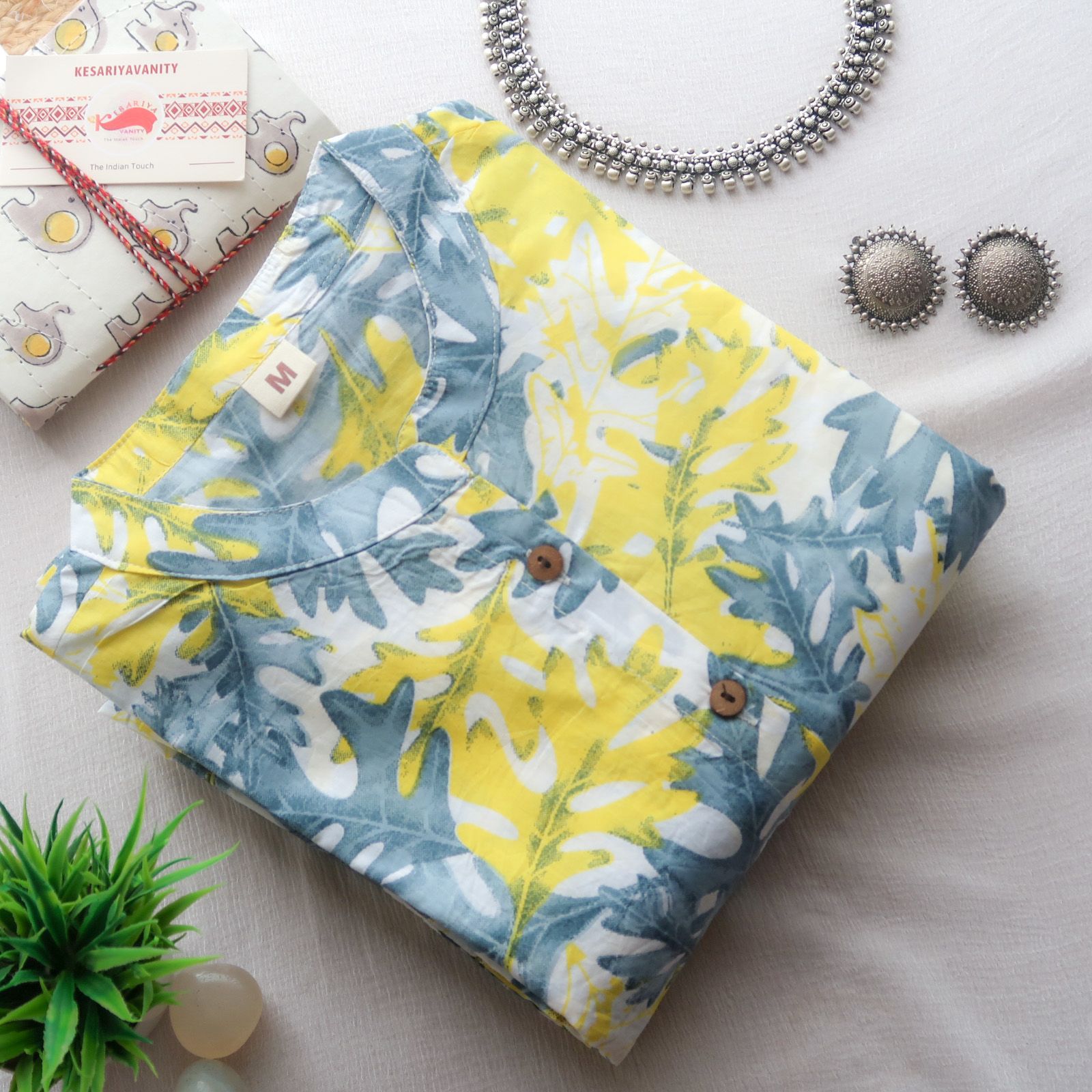 Daily Essential: Harmony Hues Tricolor Leaf Long Kurta