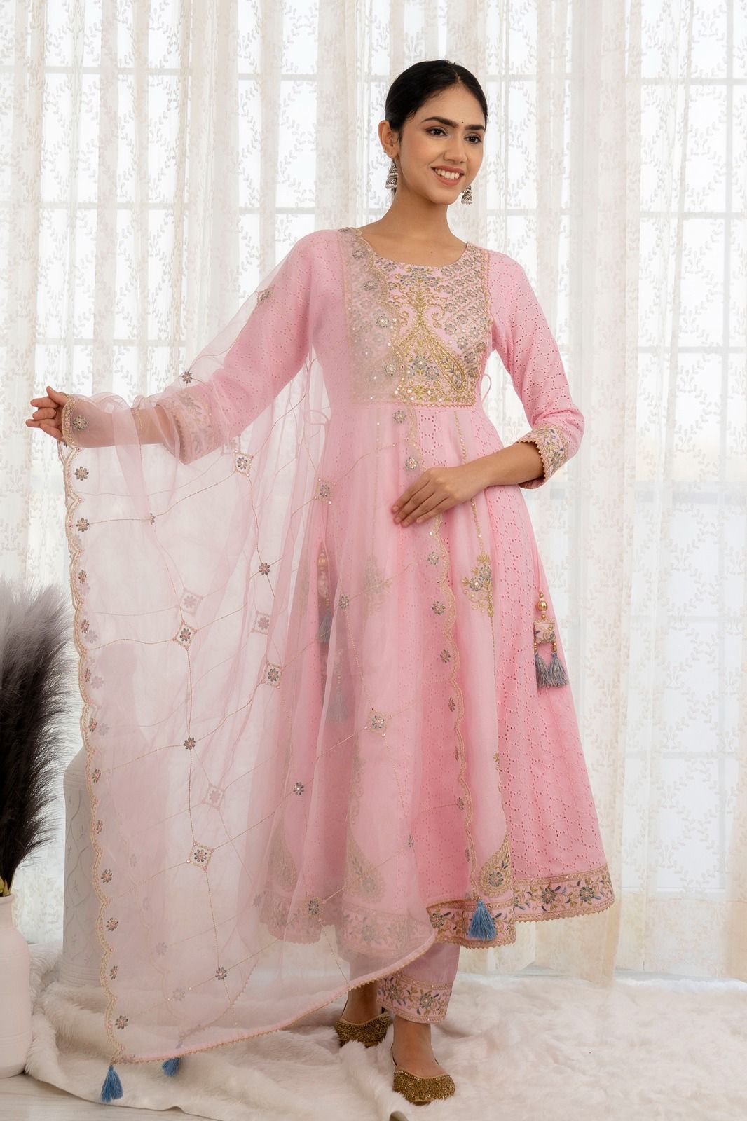 Gulaab Kishori Navratri Special Suit Set