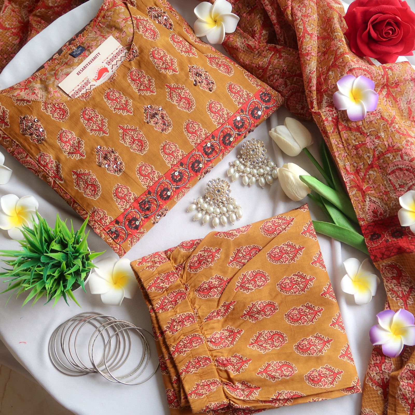 Golden Mosaic 3-piece Suit Set